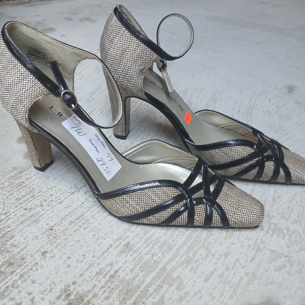 Vaneli Black and Tan Strappy Heels